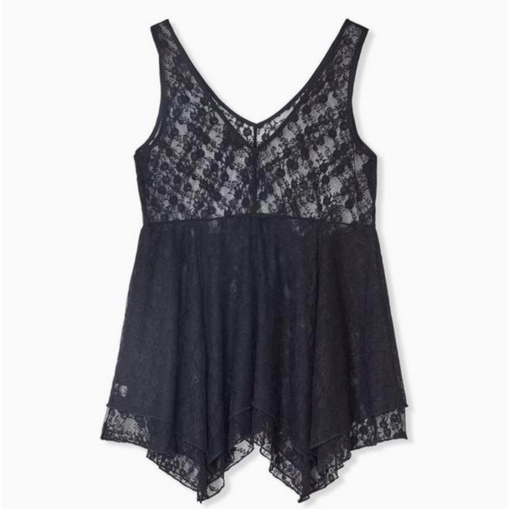 Torrid lace double v neck handkerchief tank sz 4X